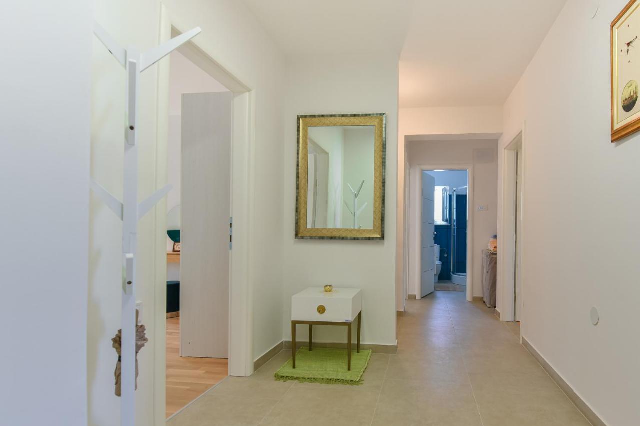 New Luxury 3 Bedroom 4 Air Conditioners Zadar Eksteriør billede