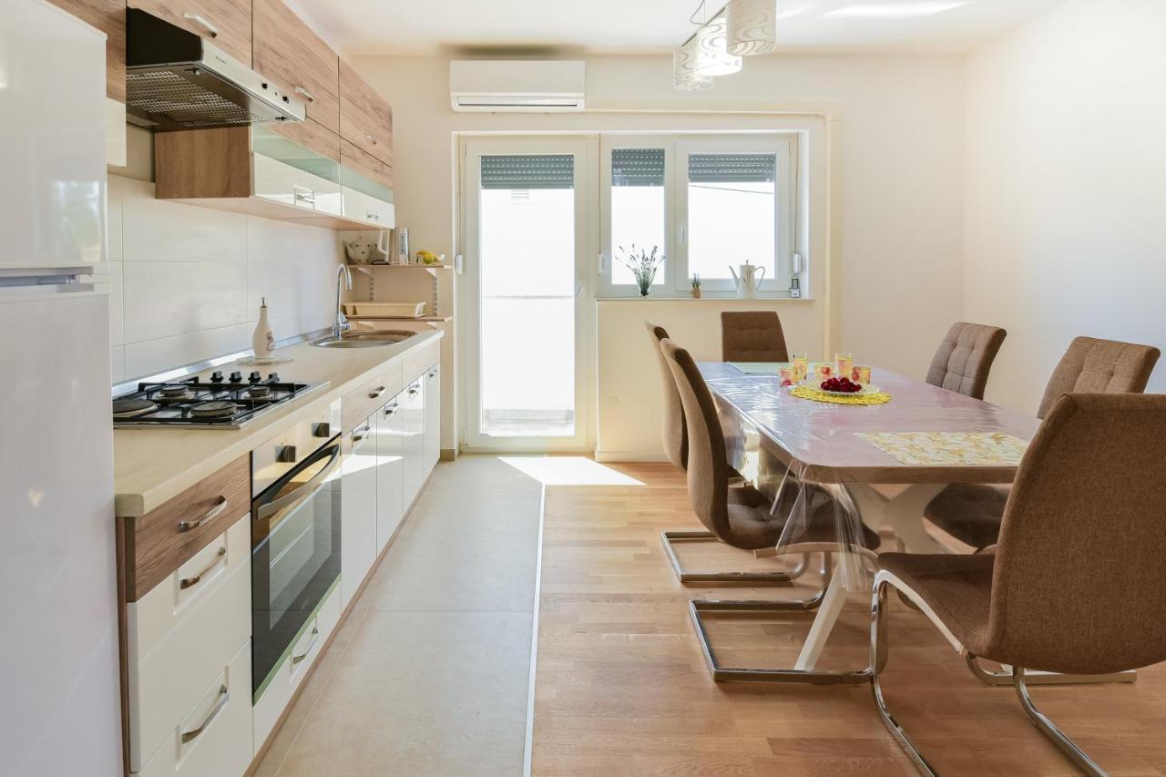 New Luxury 3 Bedroom 4 Air Conditioners Zadar Eksteriør billede